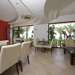 Akrogiali 2* オウランオウポリ
