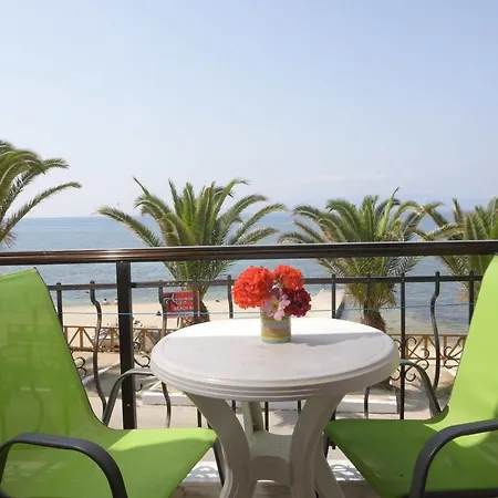Akrogiali Hotel 2*