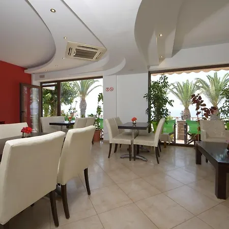 Akrogiali 2* Ouranoupoli