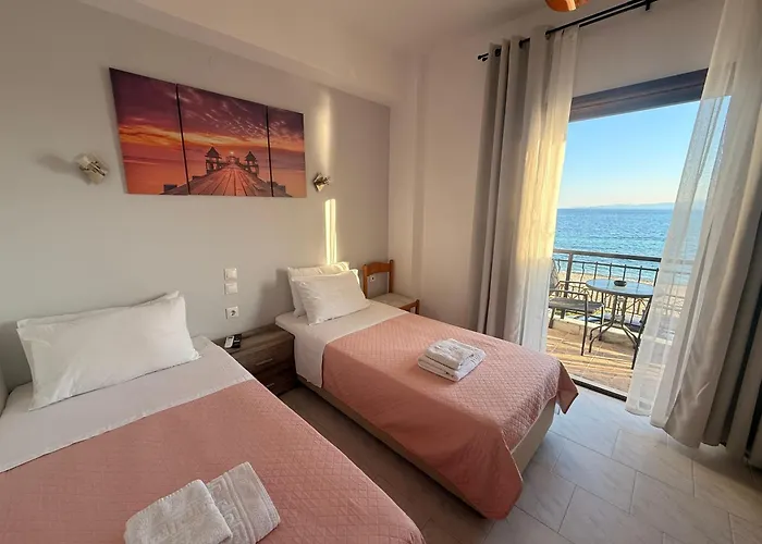 Akrogiali Hotel 2*