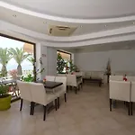 Akrogiali Hotel 2*