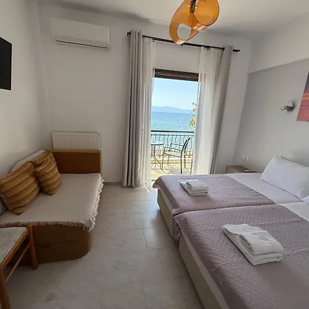 Akrogiali Hotel 2*