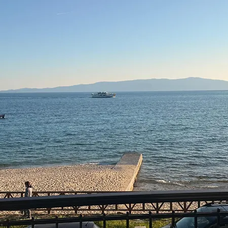 Hotel Akrogiali 2*