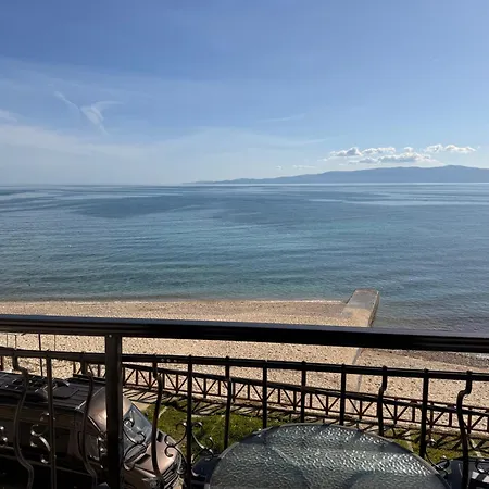 Akrogiali