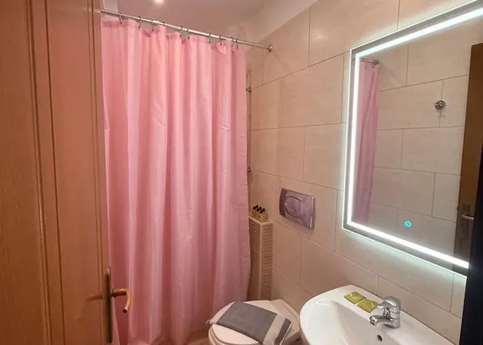 Hotel Akrogiali 2*